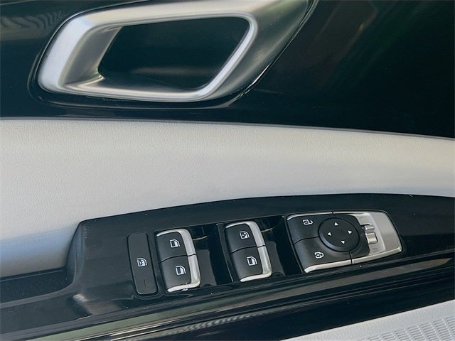 2023 Kia Carnival EX