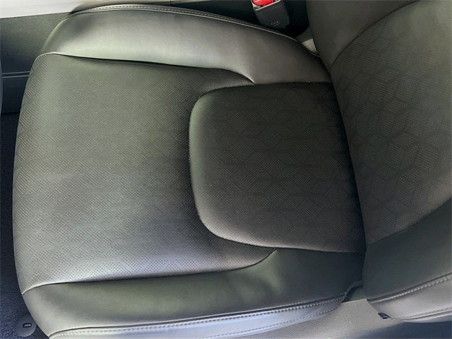 2023 Kia Carnival EX