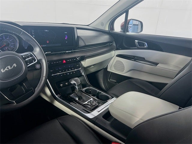 2023 Kia Carnival EX