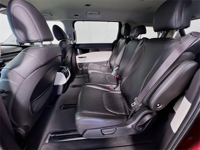 2023 Kia Carnival EX