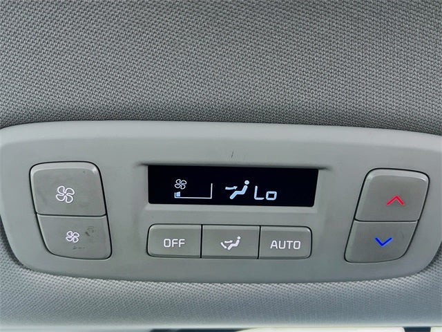 2023 Kia Carnival EX