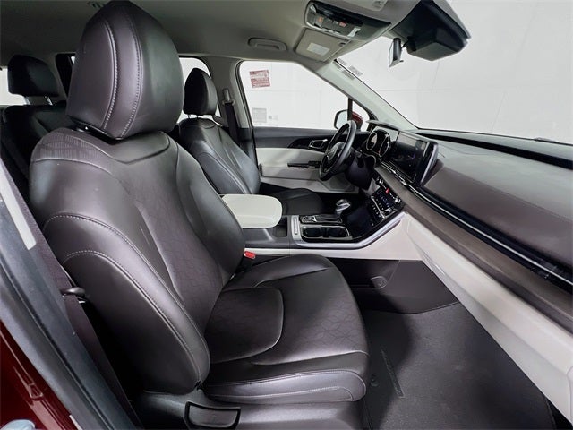 2023 Kia Carnival EX