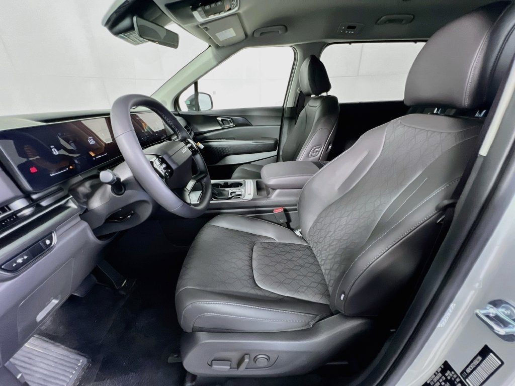 2027 Kia Carnival EX