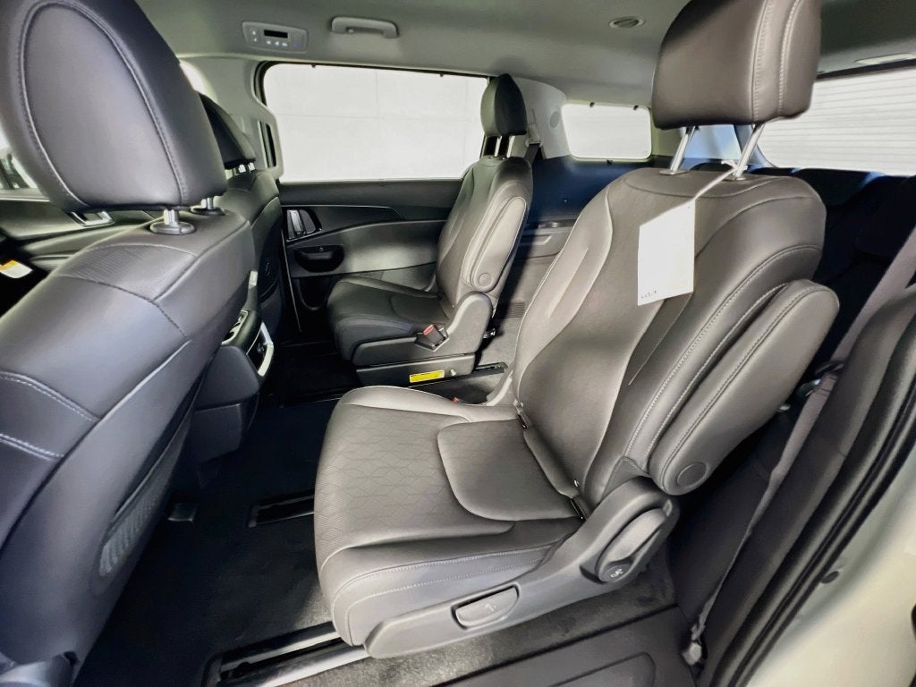 2027 Kia Carnival EX
