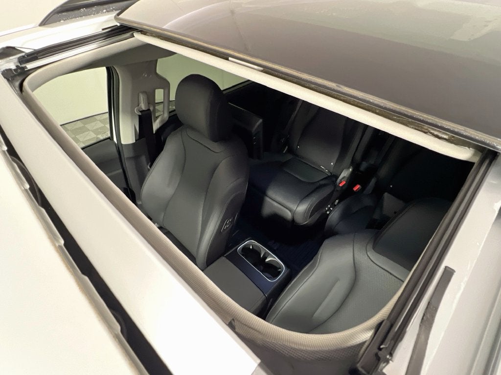 2027 Kia Carnival Hybrid SX Prestige
