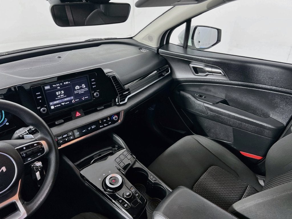 2025 Kia Sportage Hybrid LX