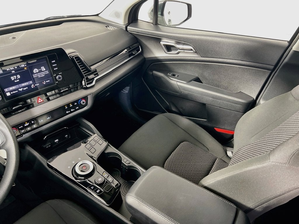 2025 Kia Sportage Hybrid LX