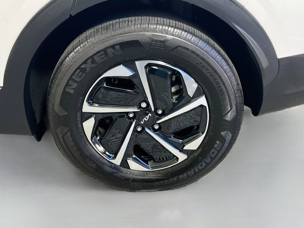 2025 Kia Sportage Hybrid LX