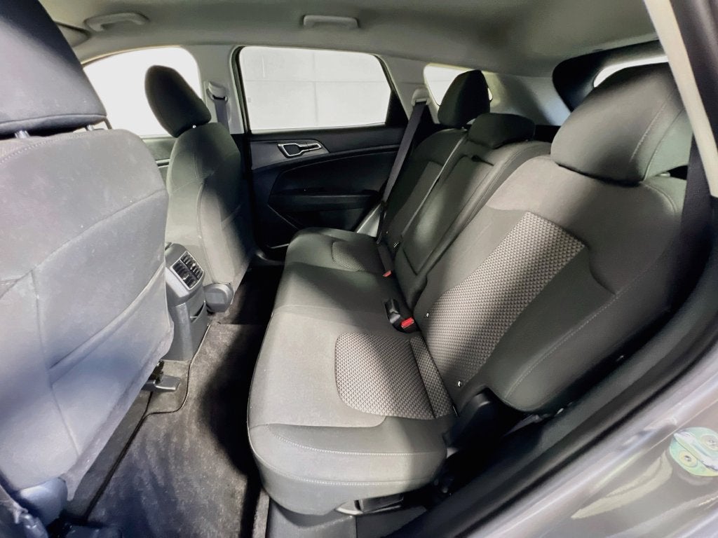 2025 Kia Sportage Hybrid LX