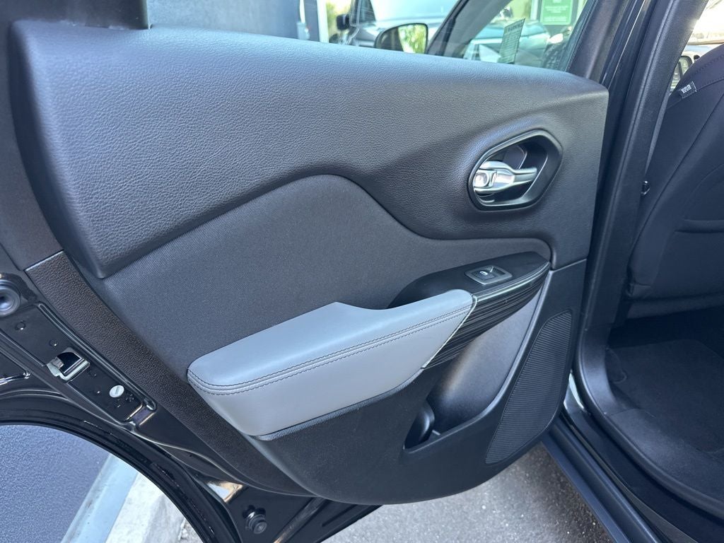 2014 Jeep Cherokee Sport