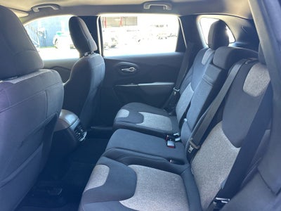 2014 Jeep Cherokee Sport