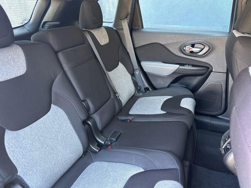 2014 Jeep Cherokee Sport