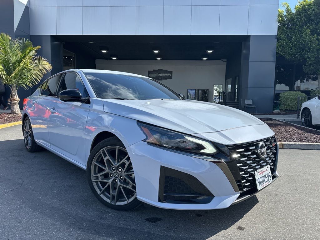 2023 Nissan Altima 2.0 SR