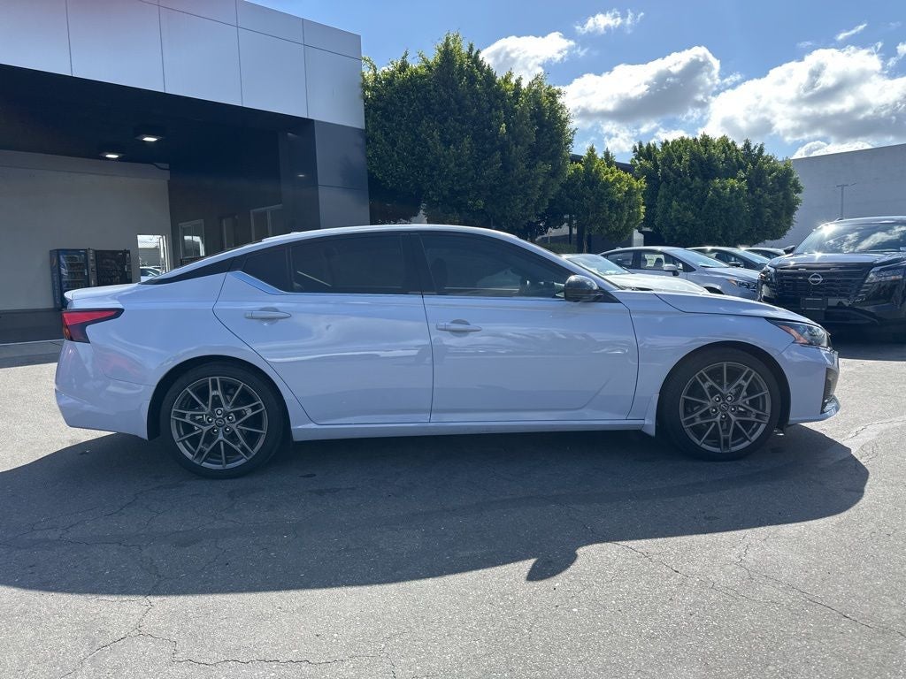 2023 Nissan Altima 2.0 SR