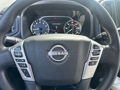2023 Nissan Titan SV
