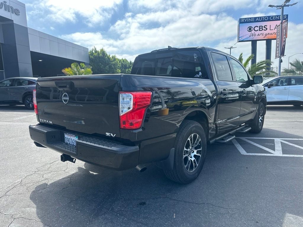 2023 Nissan Titan SV