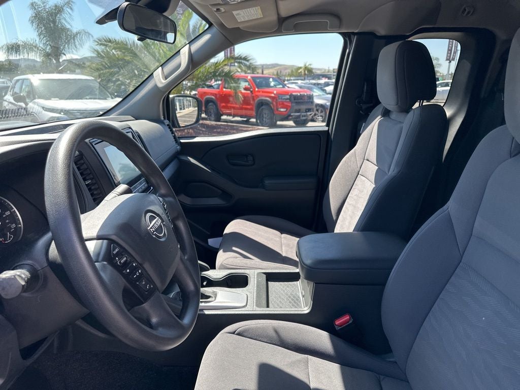 2022 Nissan Frontier S