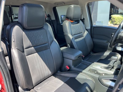 2024 Nissan Frontier SL