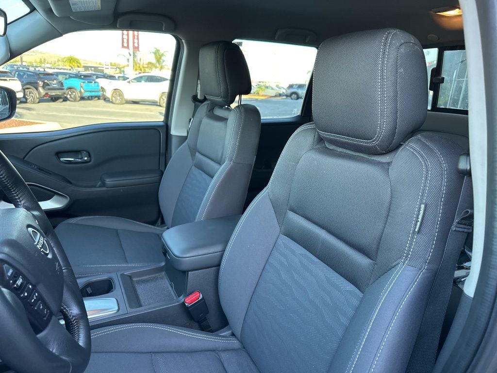 2024 Nissan Frontier SV