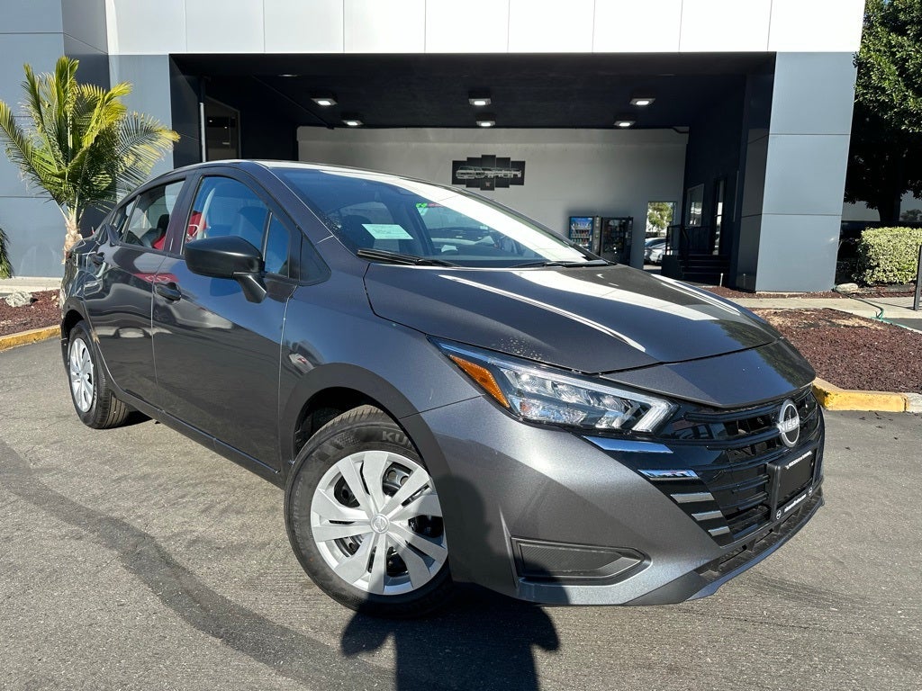 2025 Nissan Versa 1.6 S