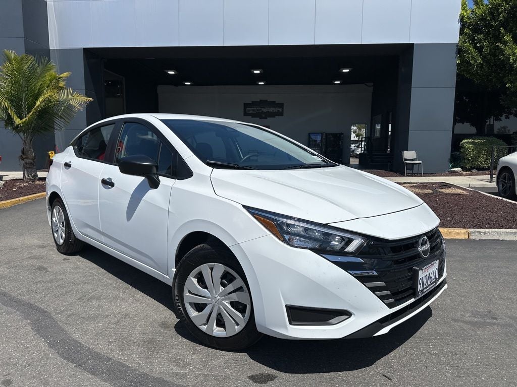 2025 Nissan Versa 1.6 S