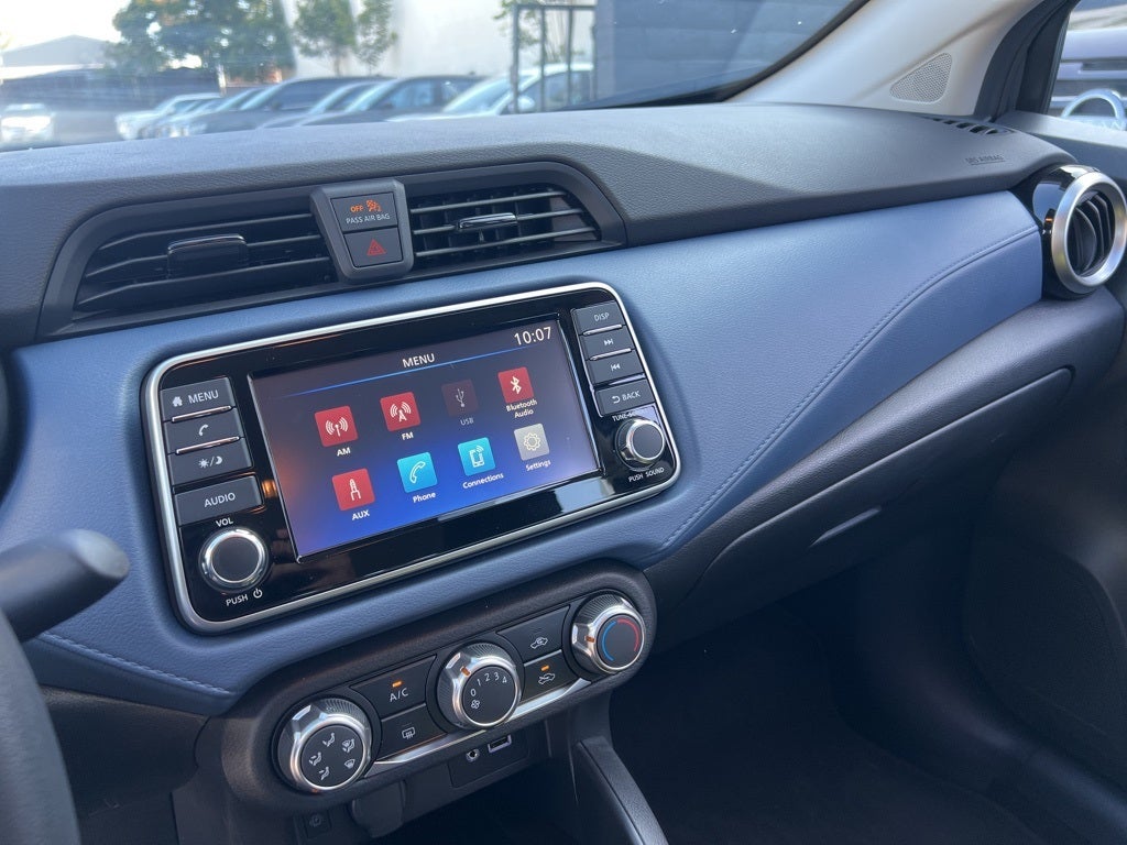 2025 Nissan Versa 1.6 SV