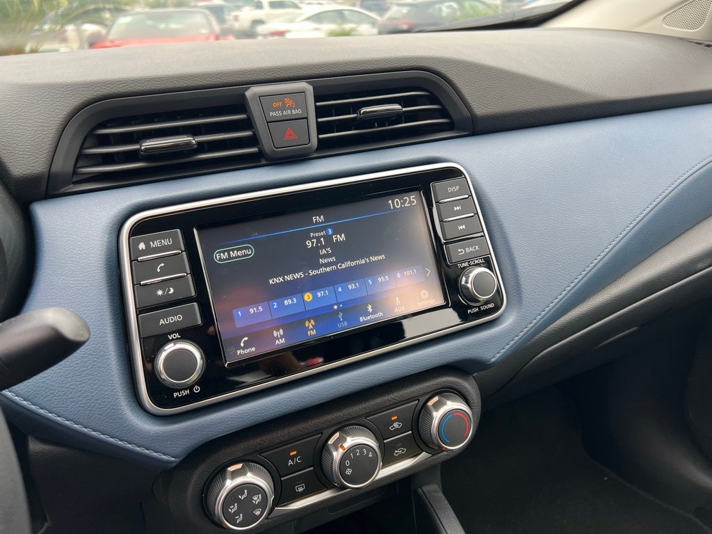 2025 Nissan Versa 1.6 SV