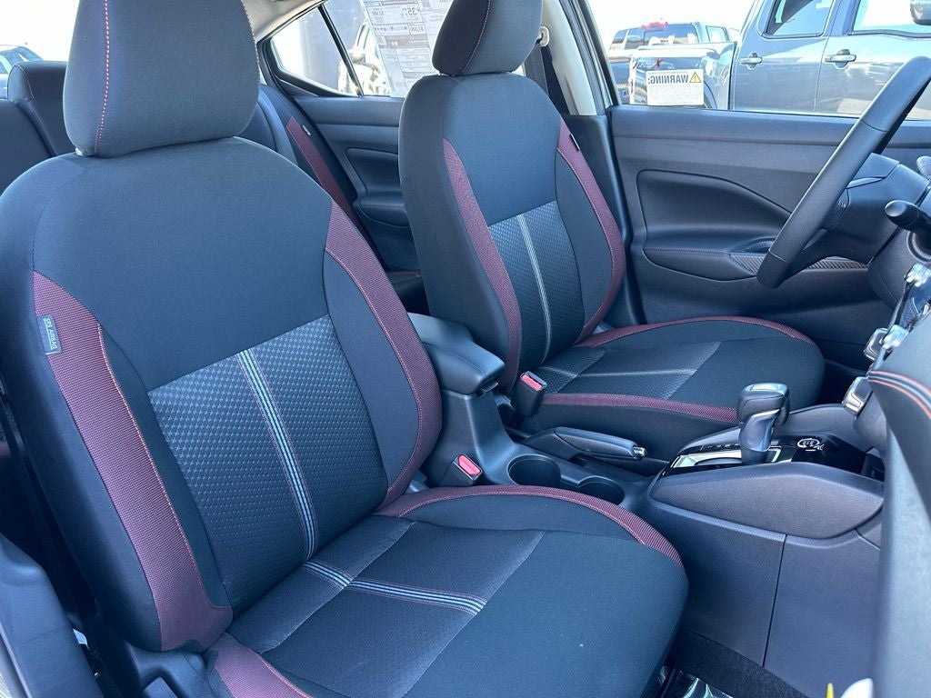 2025 Nissan Versa 1.6 SR