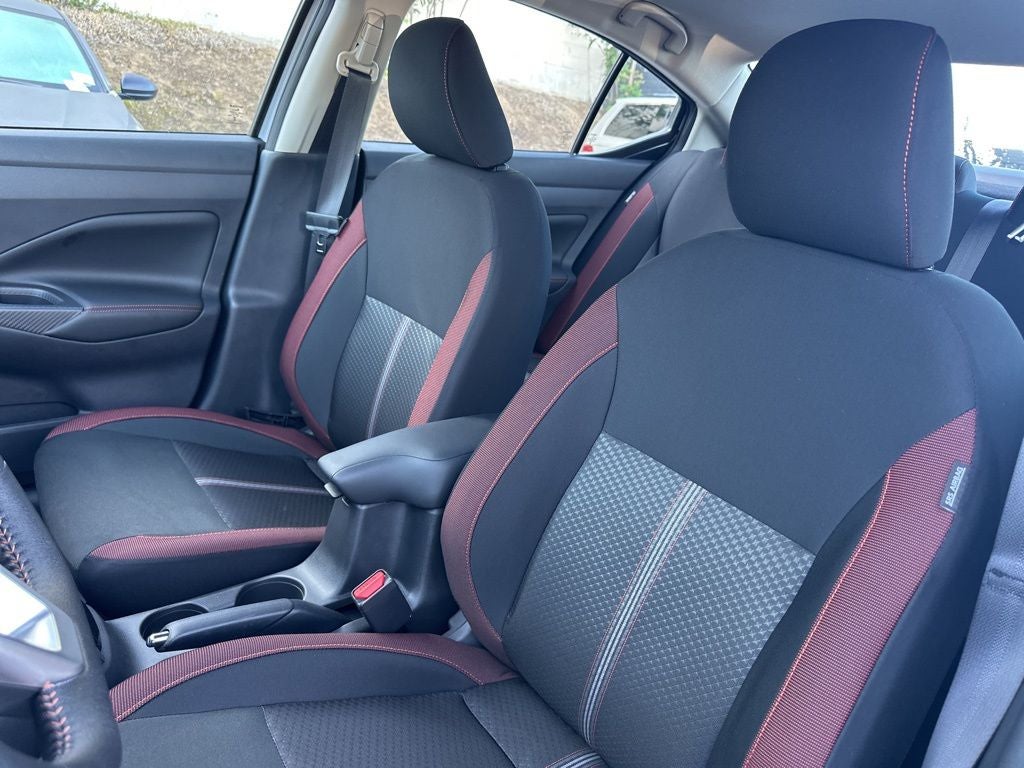 2025 Nissan Versa 1.6 SR