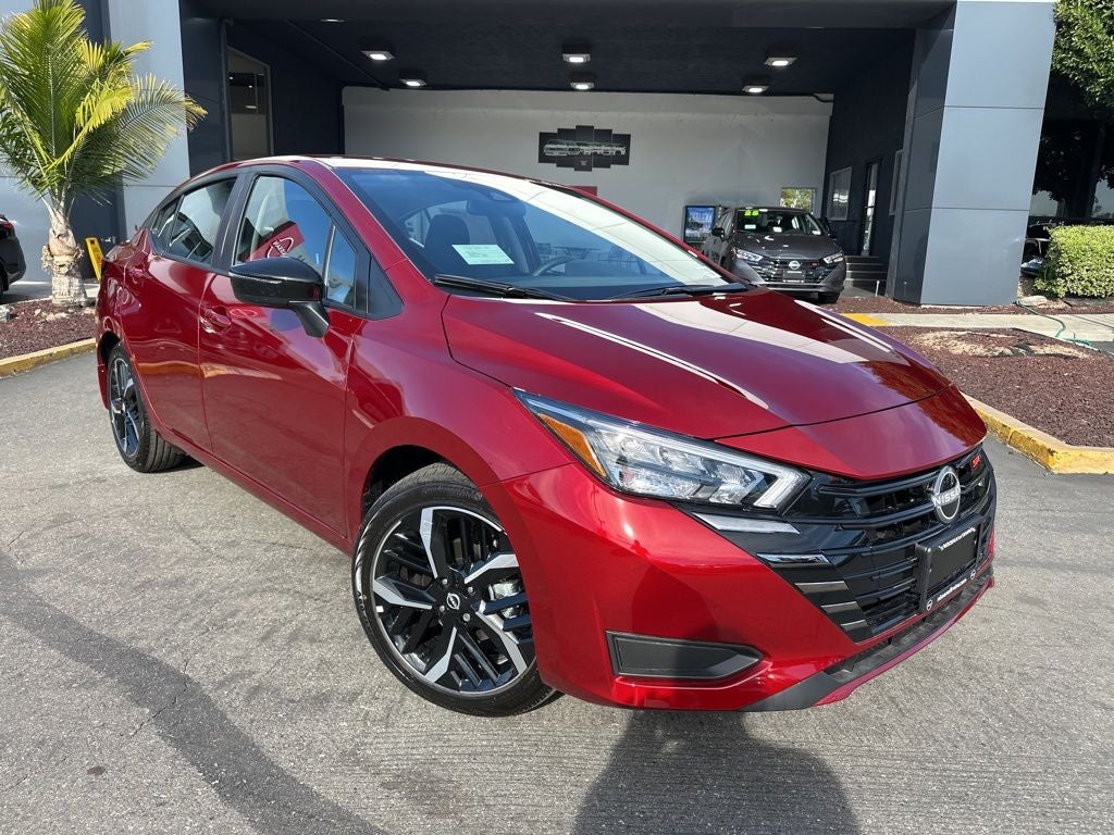 2025 Nissan Versa 1.6 SR