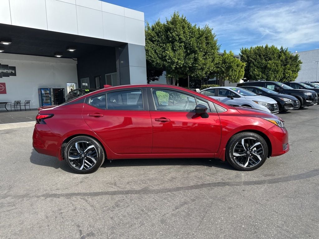 2025 Nissan Versa 1.6 SR