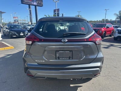 2025 Nissan Kicks Play S