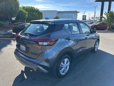 2025 Nissan Kicks Play S
