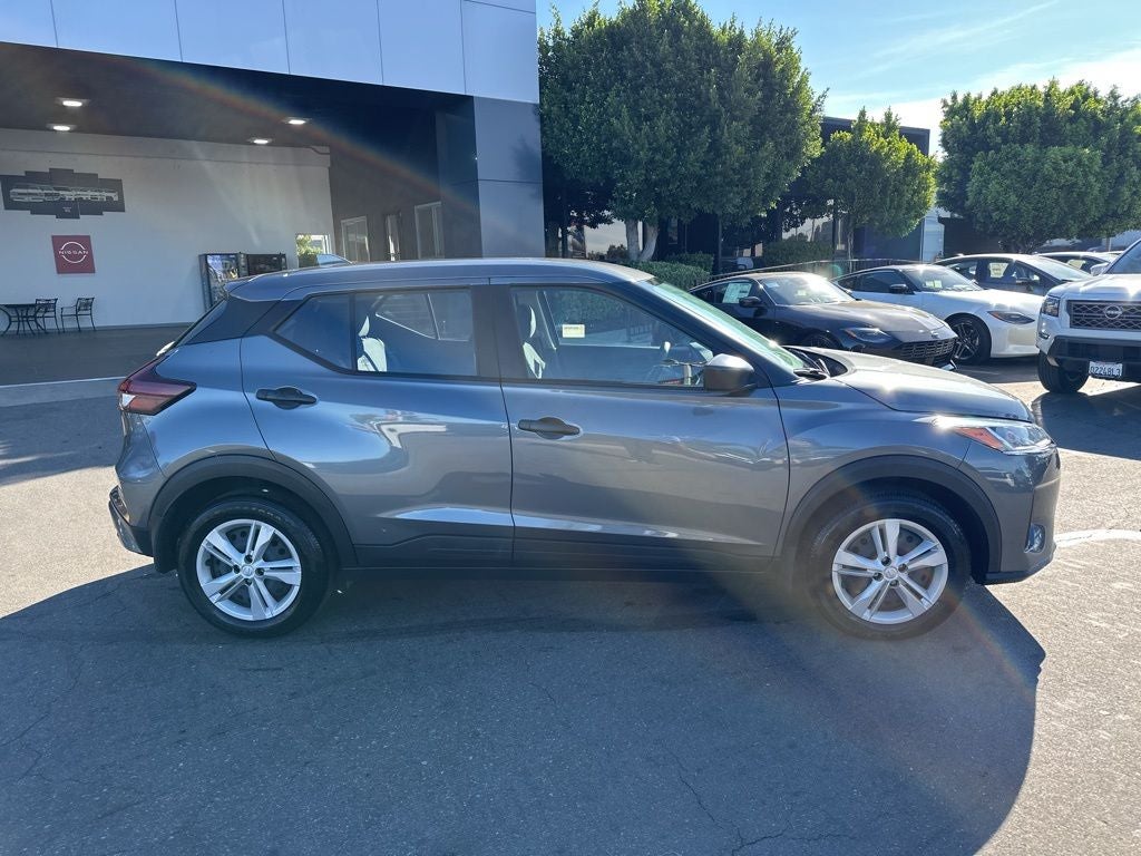 2025 Nissan Kicks Play S
