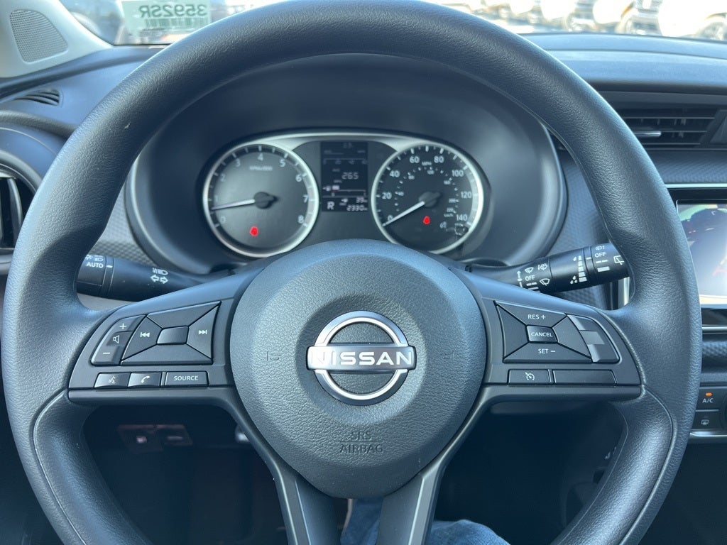 2025 Nissan Kicks Play S