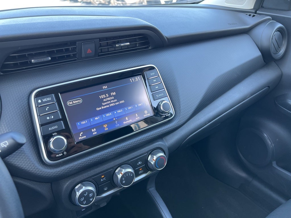 2025 Nissan Kicks Play S