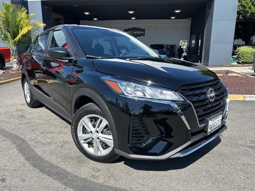 2025 Nissan Kicks Play S