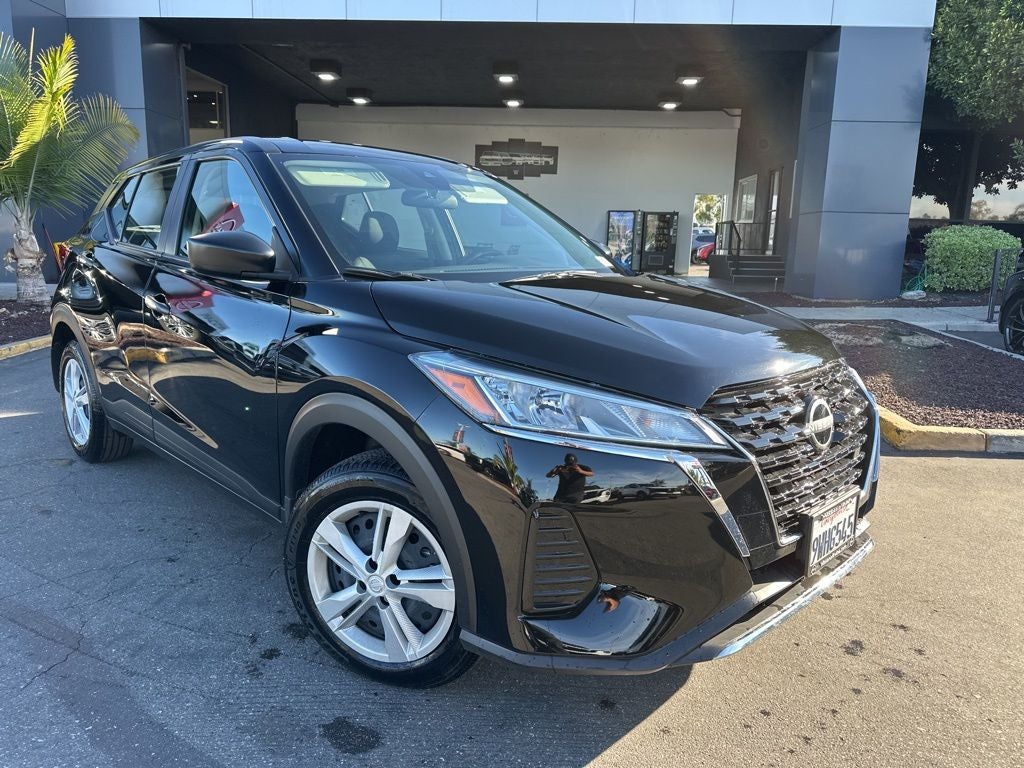 2025 Nissan Kicks Play S