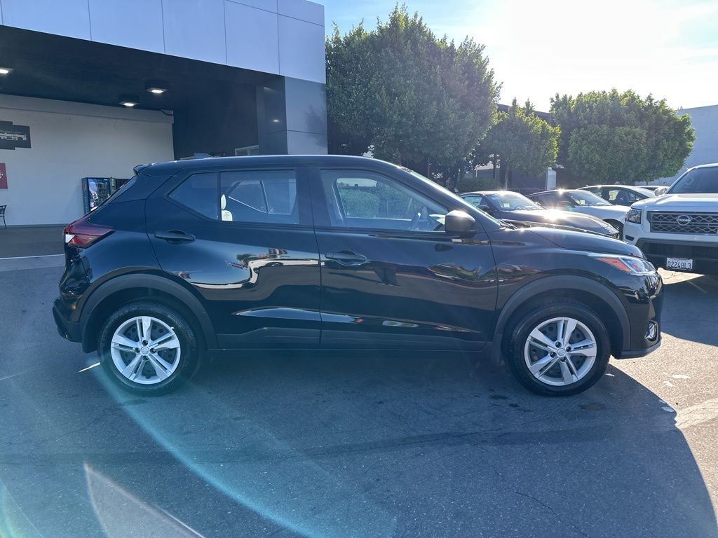 2025 Nissan Kicks Play S