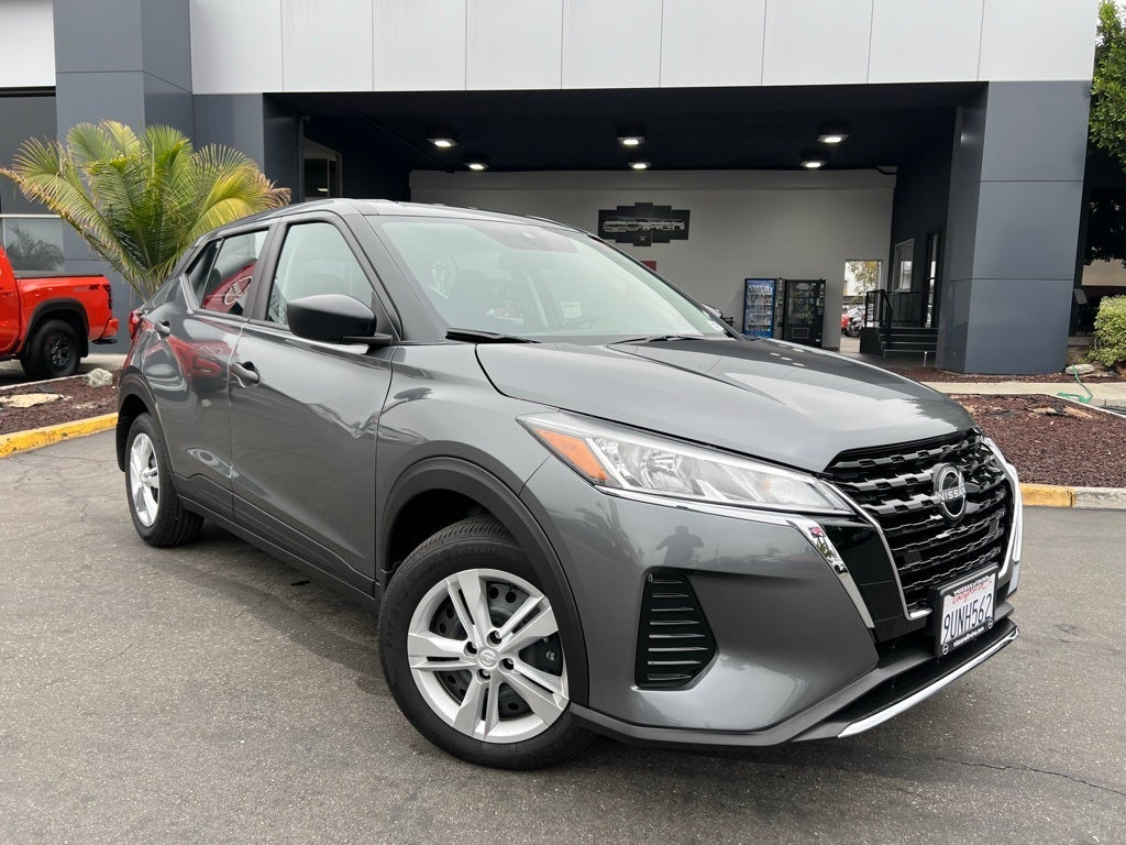 2025 Nissan Kicks Play S