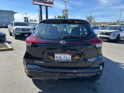 2025 Nissan Kicks Play S