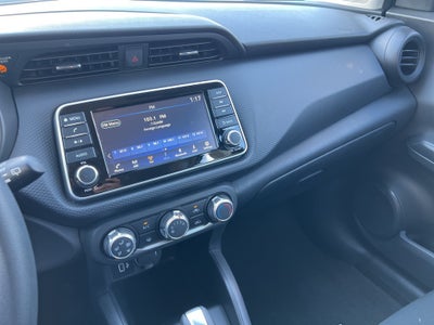 2025 Nissan Kicks Play S