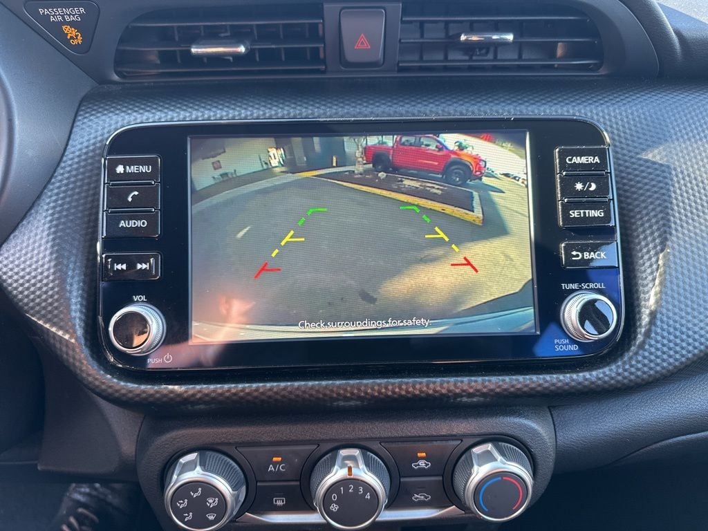 2023 Nissan Kicks SV