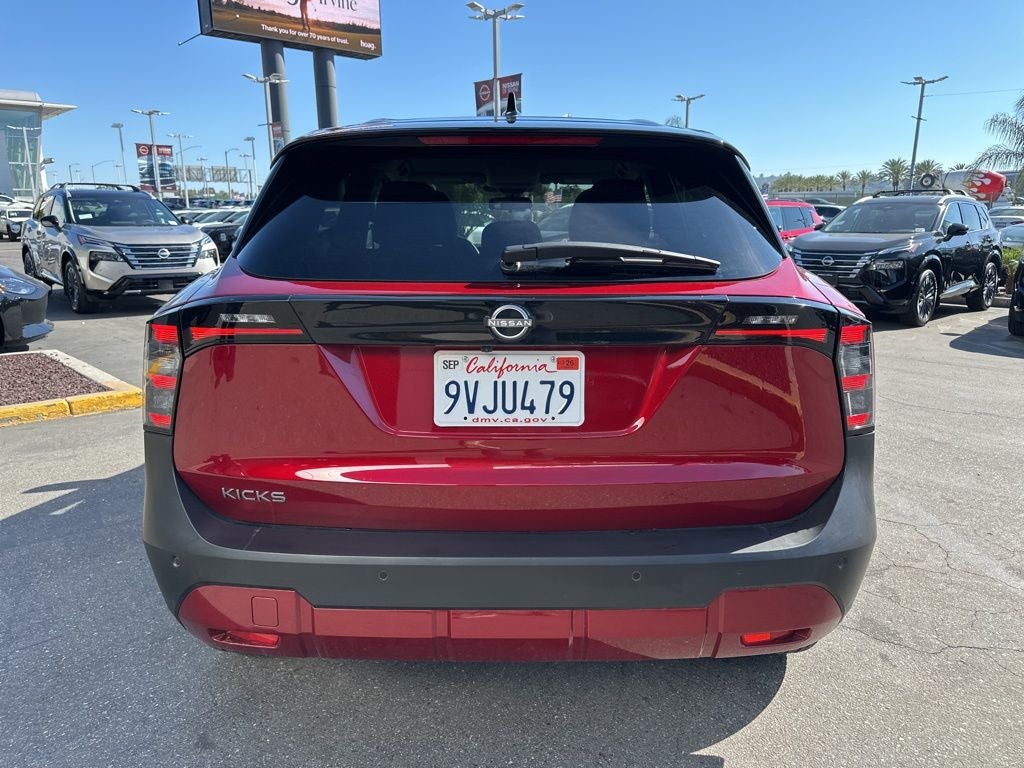 2025 Nissan Kicks SV