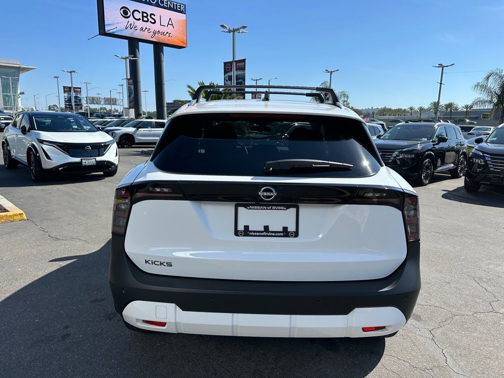 2026 Nissan Kicks SV