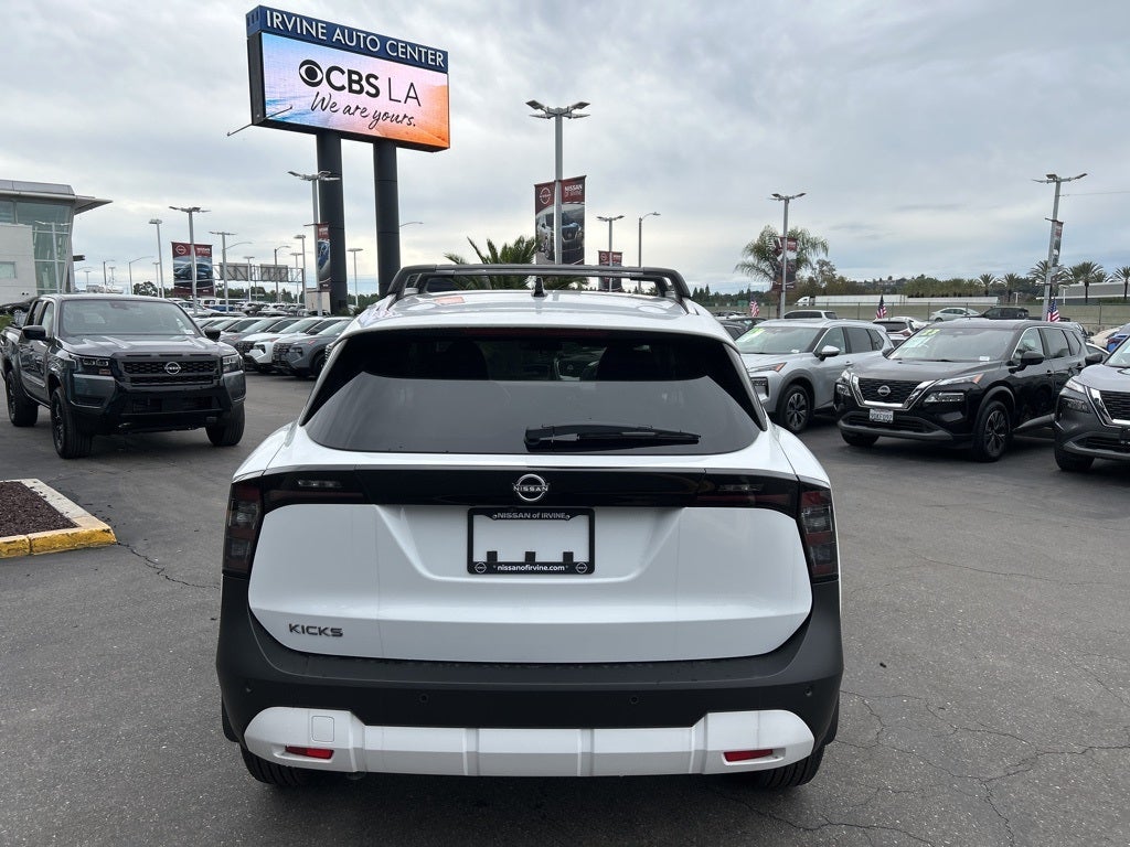 2026 Nissan Kicks SV