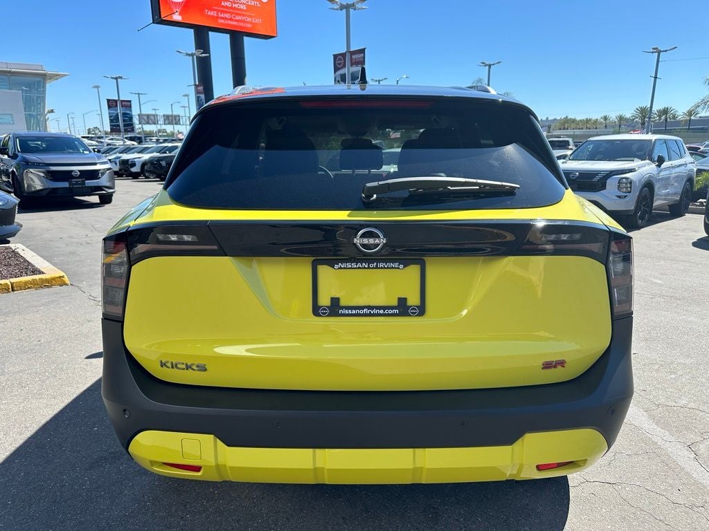 2026 Nissan Kicks SR