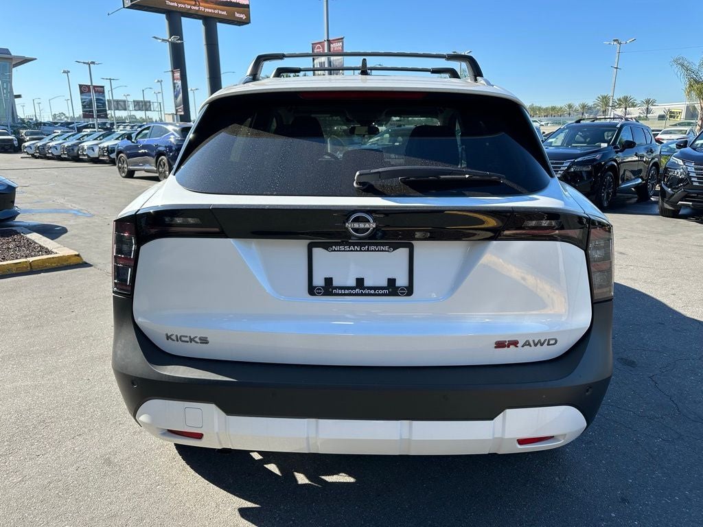 2026 Nissan Kicks SR