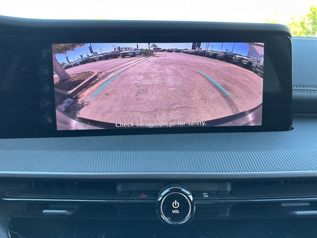 2025 Nissan Murano SV