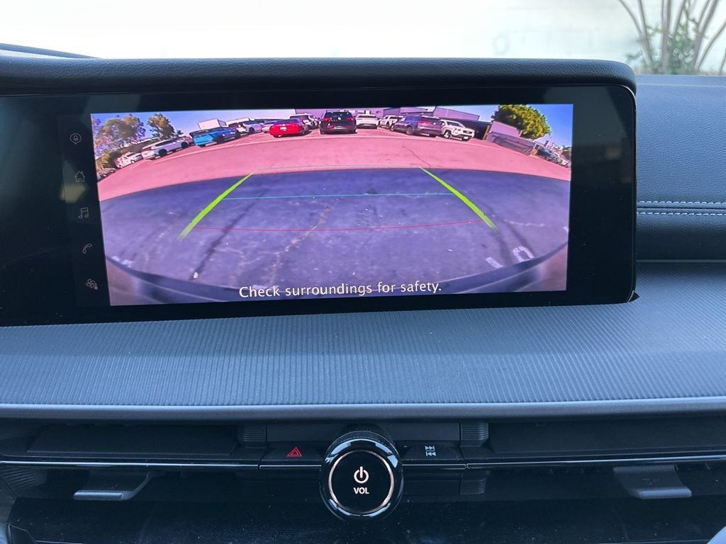 2025 Nissan Murano SV